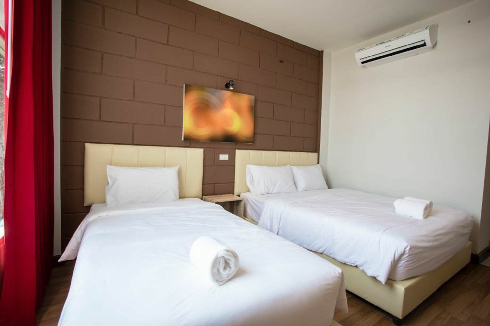 The Zell Hotel Buriram Bagian luar foto