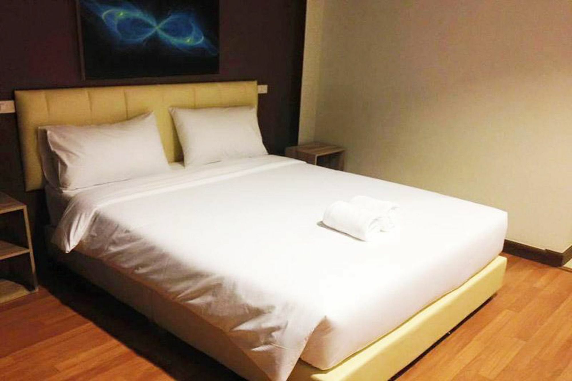 The Zell Hotel Buriram Bagian luar foto
